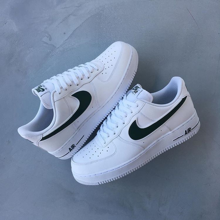NIKE AirForce 1