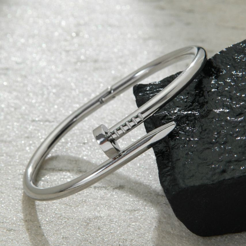 Cartier Love Braclett